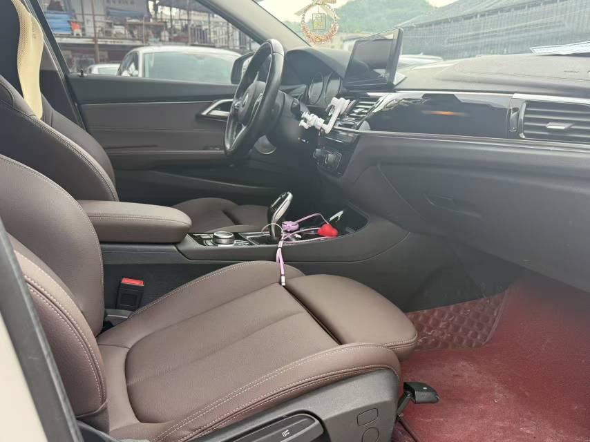 BMW 1 Series 2022 120i M Sports Obsidian Night Edition 5