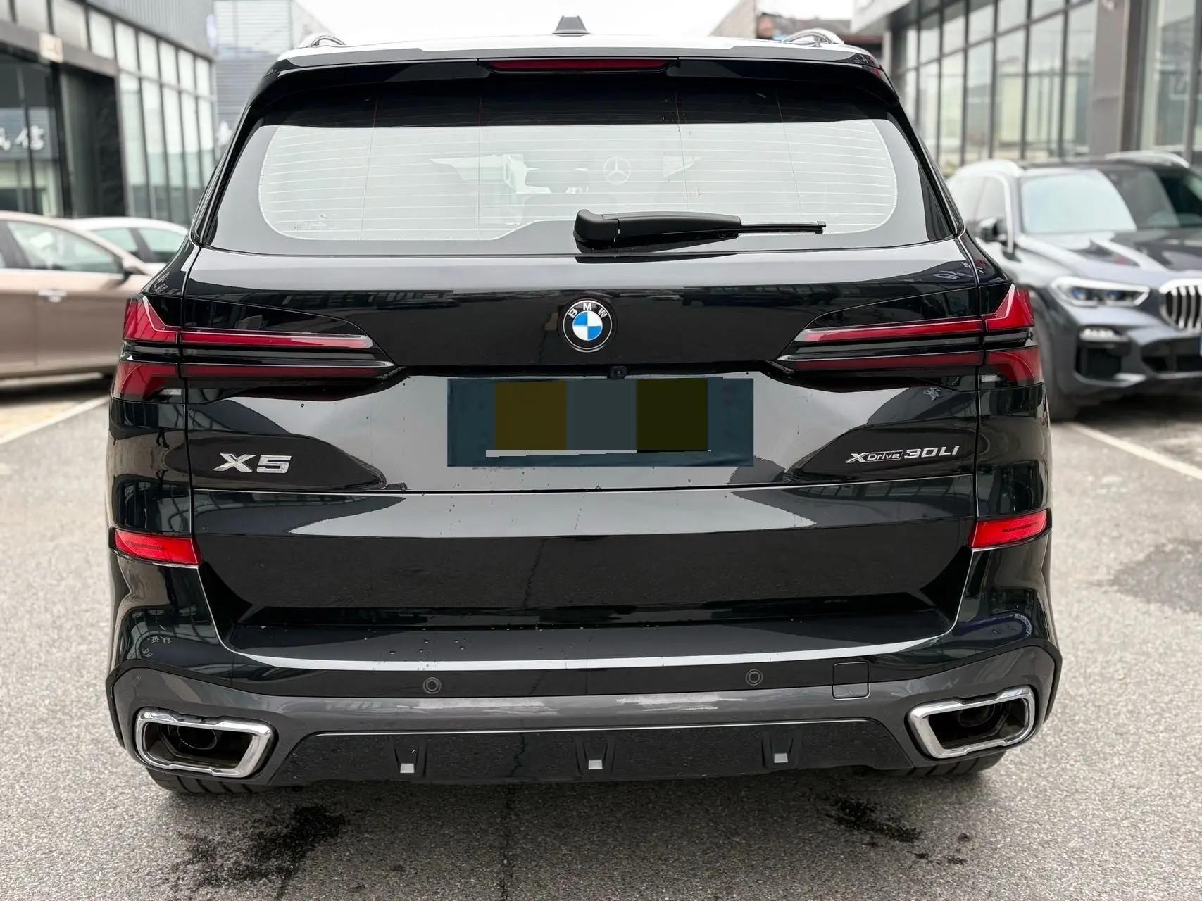 BMW 2023 X5 xDrive30Li 48V 2.0T Luxury Model M Sport Night Edition Automatic 12