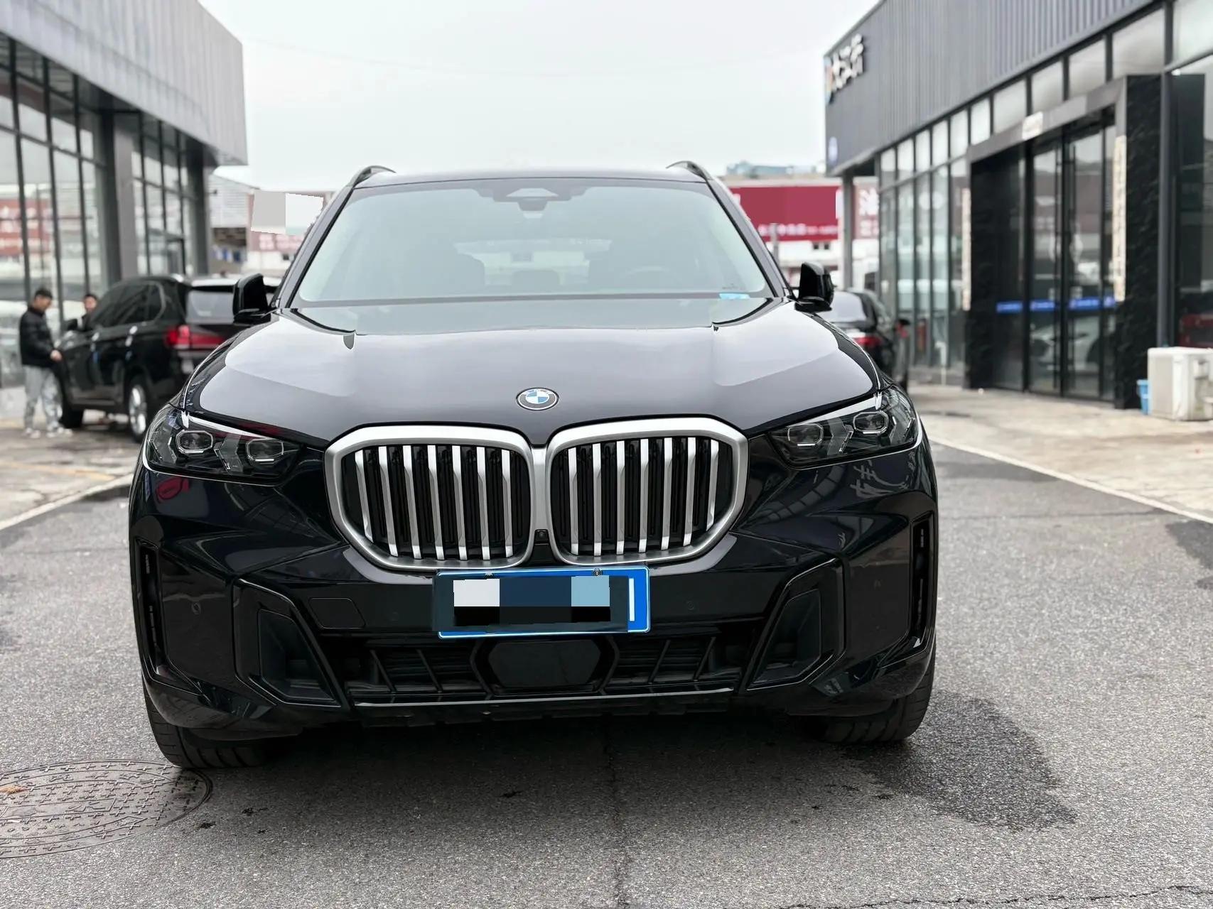 BMW 2023 X5 xDrive30Li 48V 2.0T Luxury Model M Sport Night Edition Automatic 2