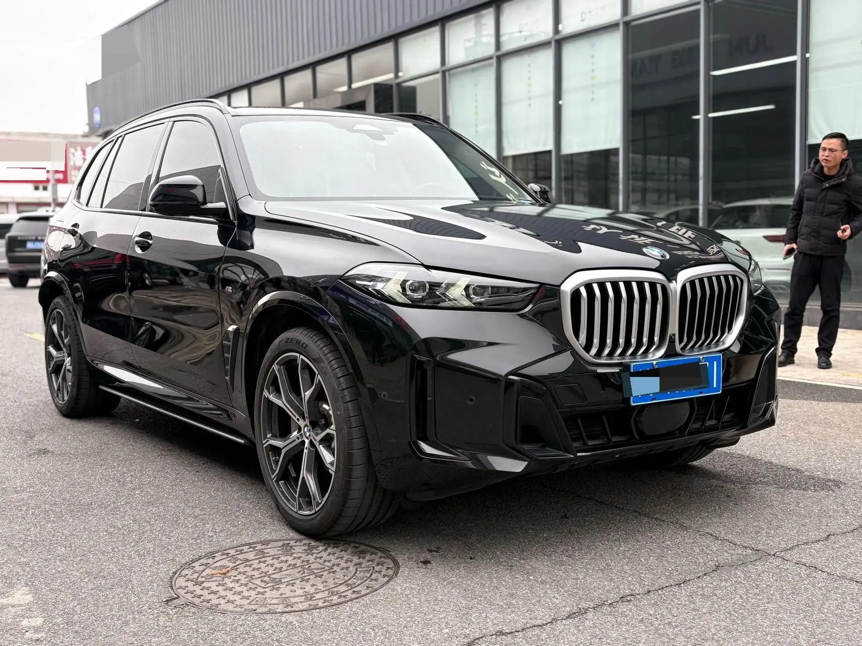 BMW 2023 X5 xDrive30Li 48V 2.0T Luxury Model M Sport Night Edition Automatic 3