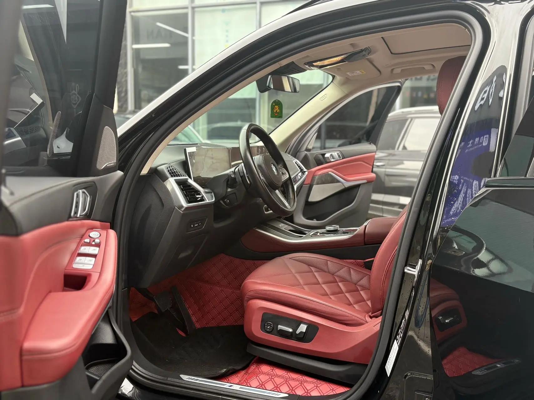 BMW 2023 X5 xDrive30Li 48V 2.0T Luxury Model M Sport Night Edition Automatic 4