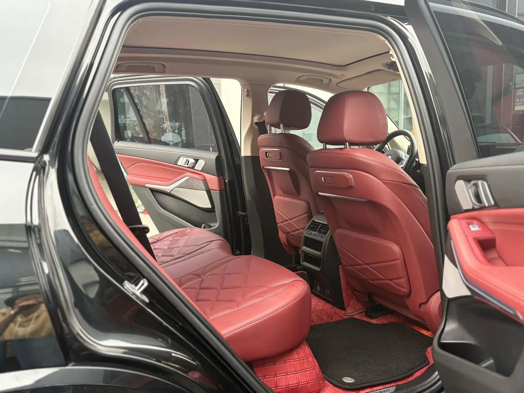 BMW 2023 X5 xDrive30Li 48V 2.0T Luxury Model M Sport Night Edition Automatic 7
