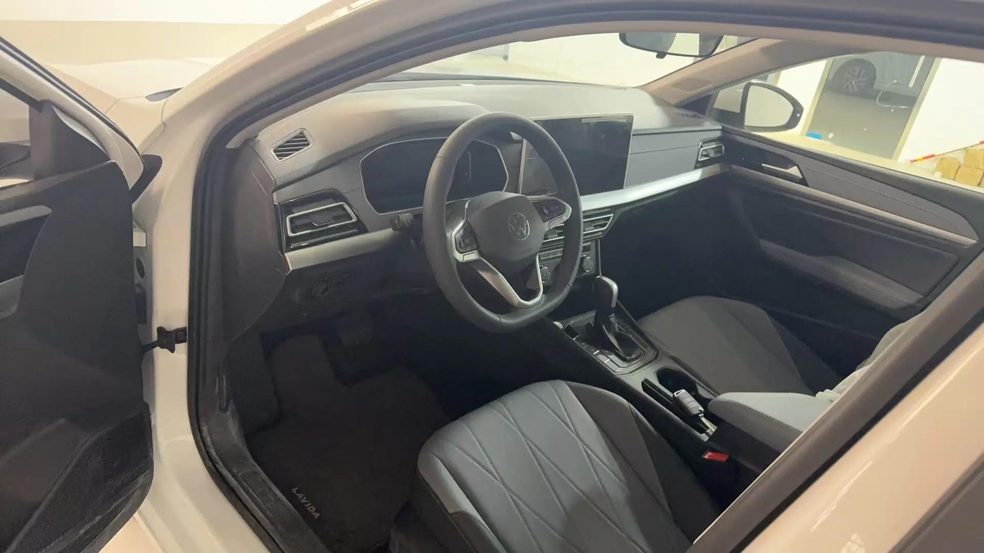 Volkswagen 2024 Lavida 1.5 Starry Sky 5 Million Edition Automatic 5
