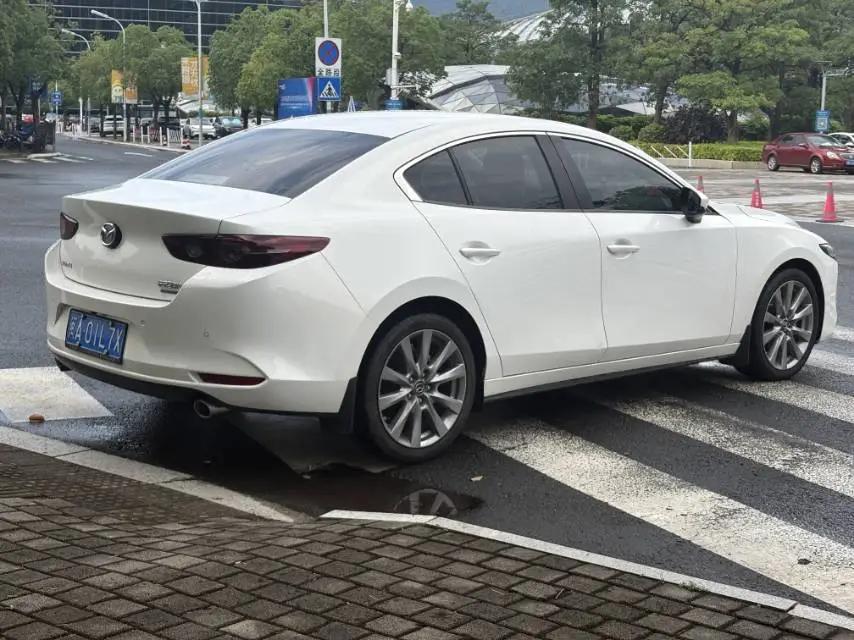 Mazda 3 Axela 2021 2.0L Automatic Style Edition 4