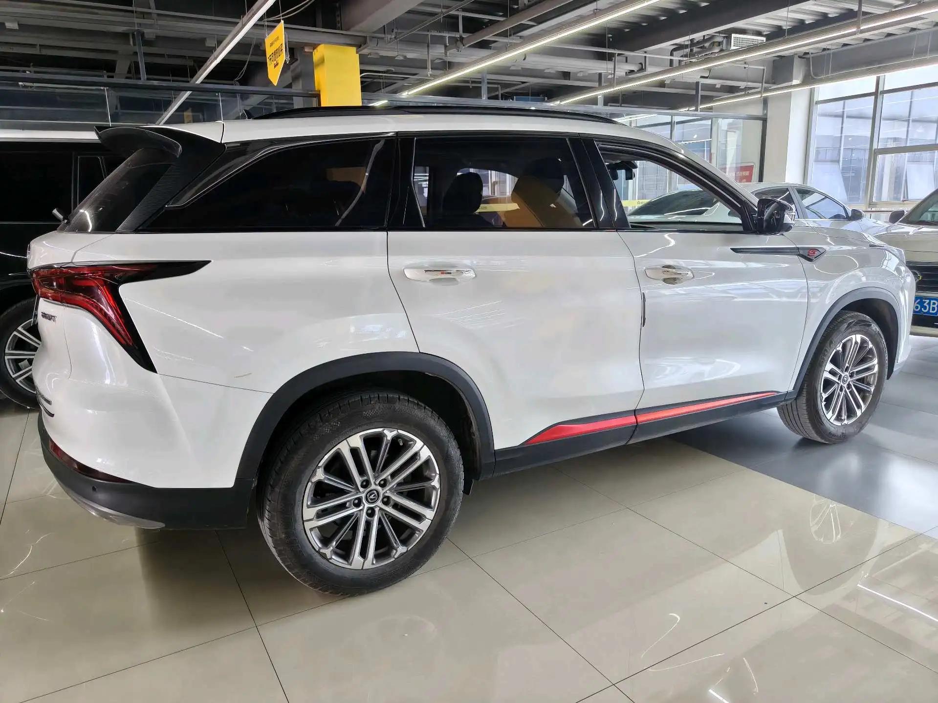ChangAn CS75 PLUS 2021 1.5T Automatic Honor Model 2