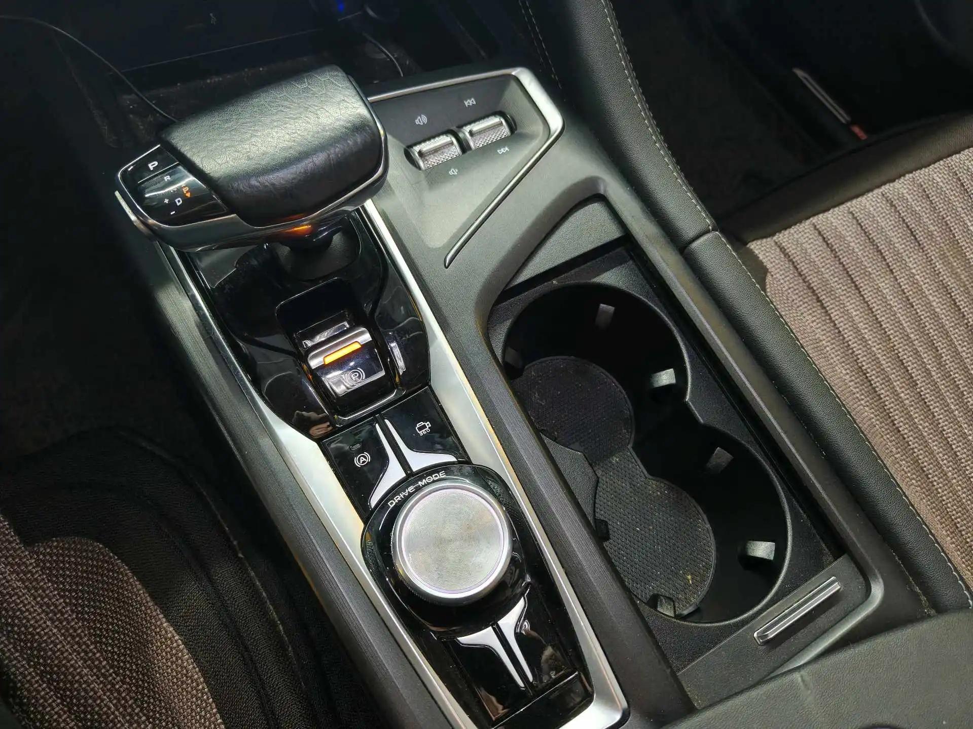 ChangAn CS75 PLUS 2021 1.5T Automatic Honor Model 3