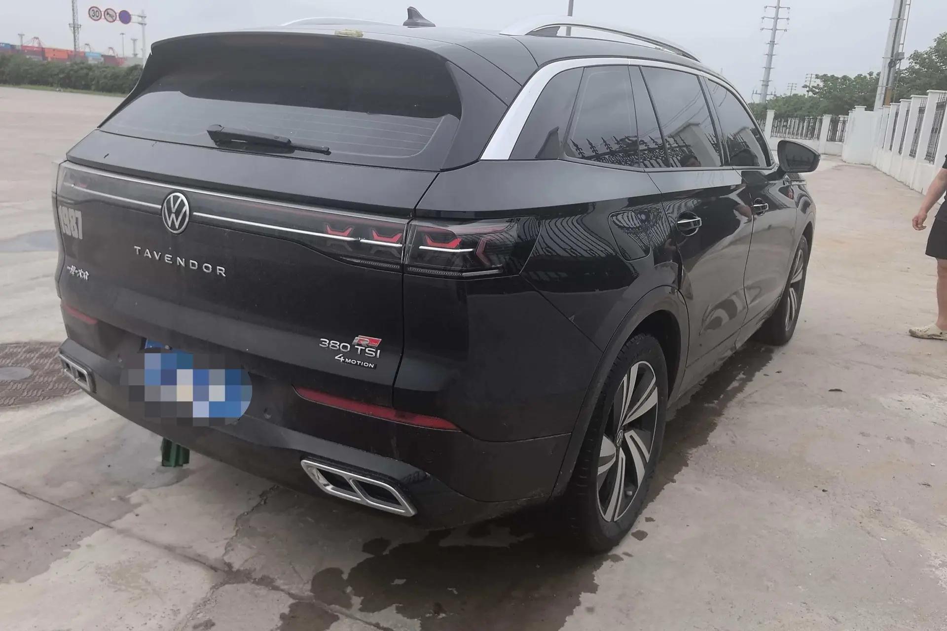 Volkswagen 2024 model tour R-Line 2.0TSI 380TSI four-wheel drive parade version automatic gear 2