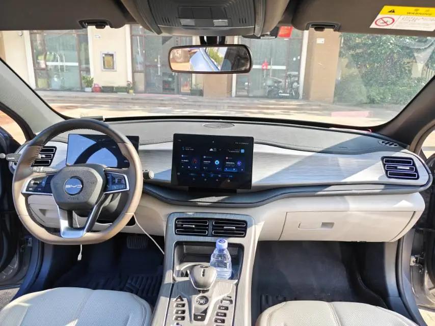 BYD 2024 Qin PLUS DM-i 1.5 CVT Glory Edition 55KM Prestige Automatic 5