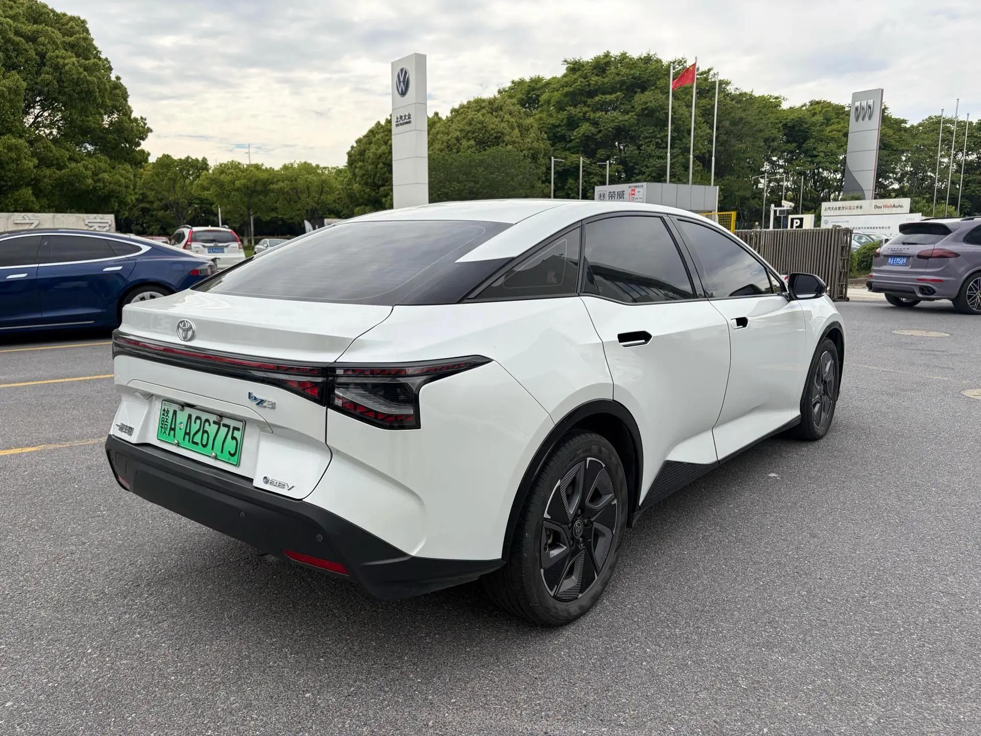 Toyota bZ3 2023 135kW basic model 3