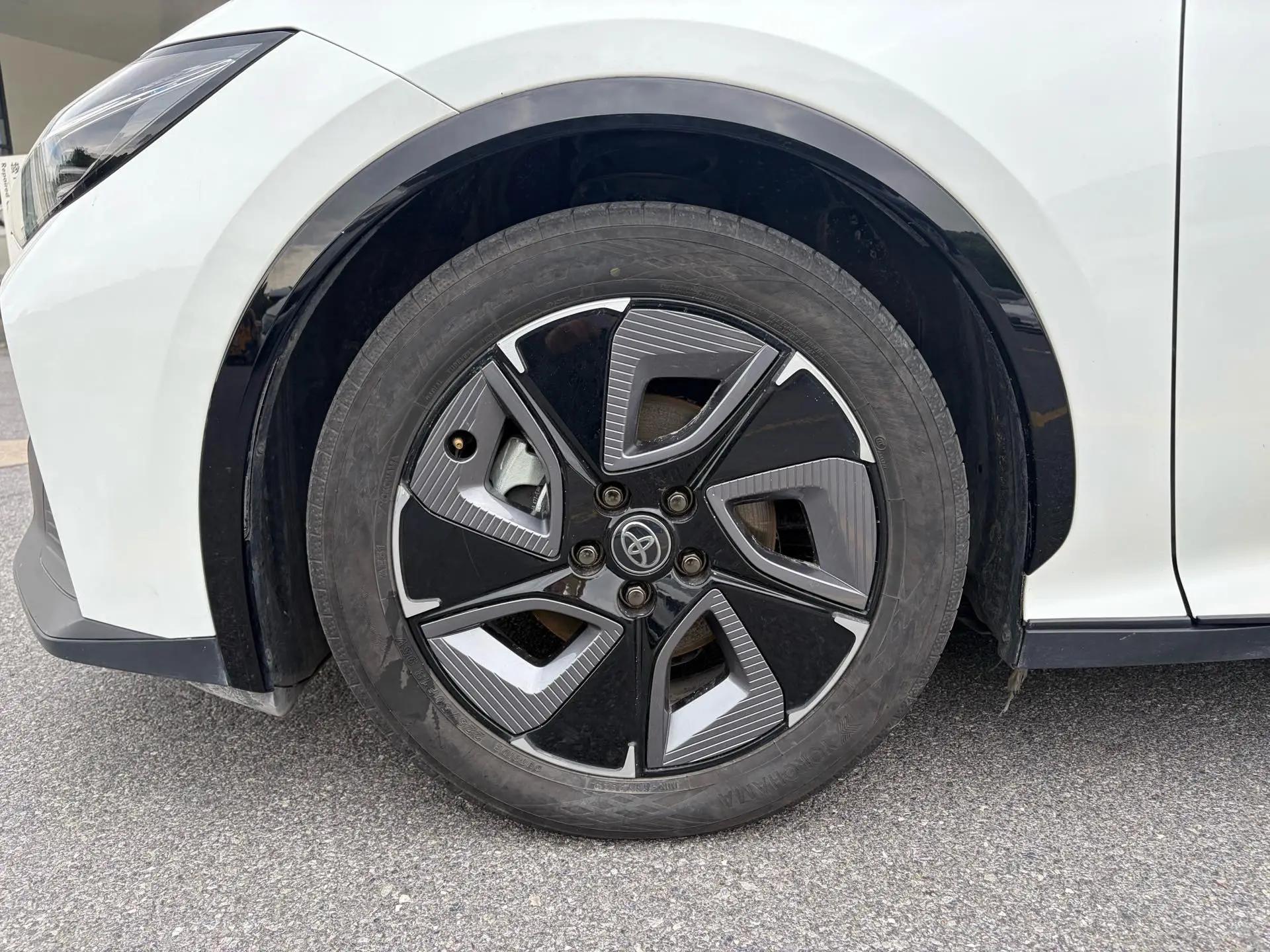 Toyota bZ3 2023 135kW basic model 4