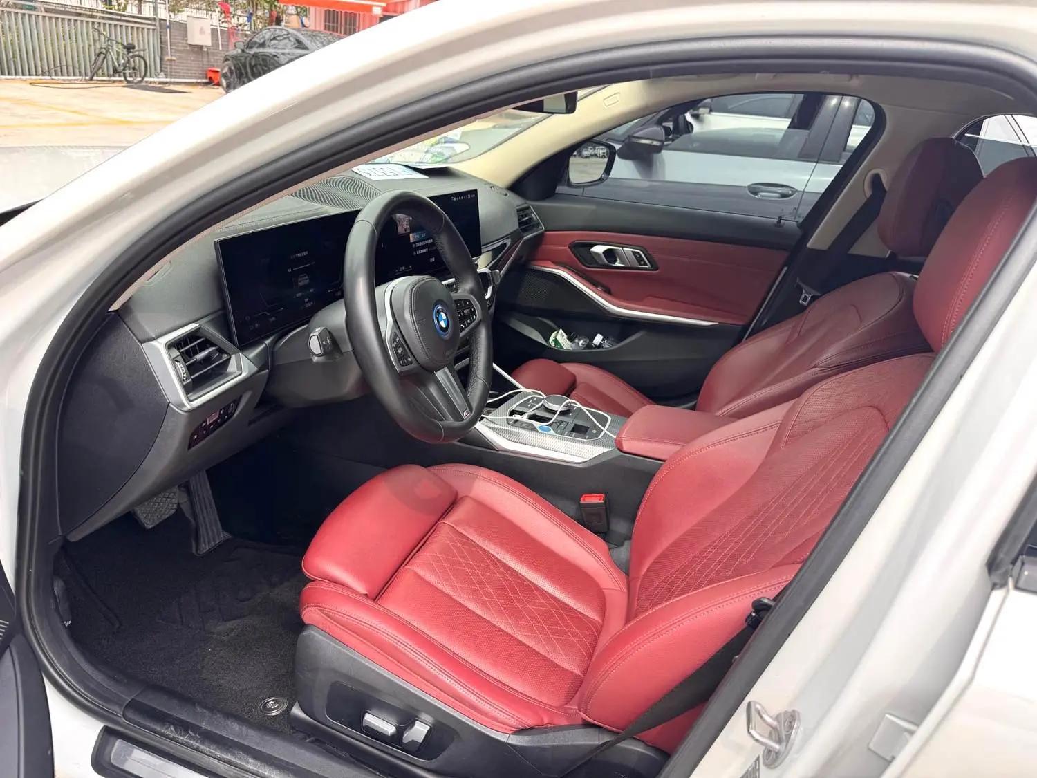 BMW 2023 i3 eDrive 40 L obsidian night suit automatic gear 5