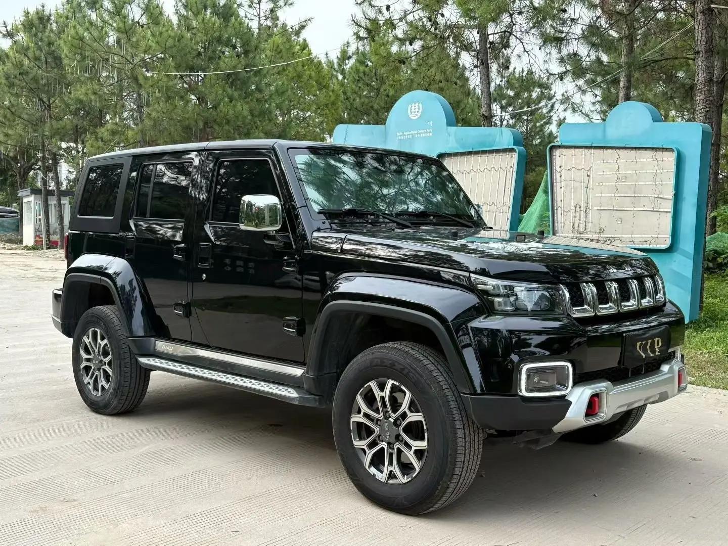 Beijing BJ40 2020 2.0T Automatic Four-wheel Drive City Hunter Edition Chivalrous Type 3