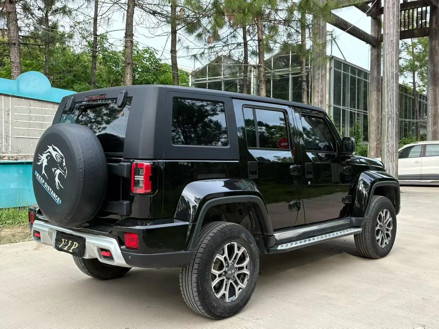 Beijing BJ40 2020 2.0T Automatic Four-wheel Drive City Hunter Edition Chivalrous Type 7