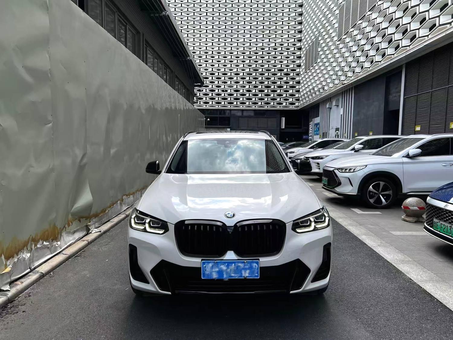 BMW X3 2022 xDrive30i Leading M Obsidian Night Suit 9