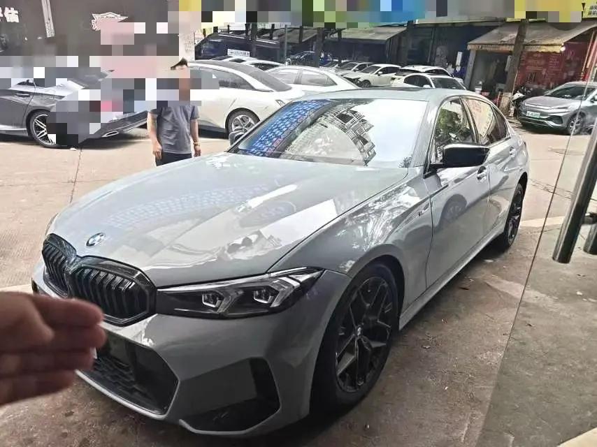 Open image lightbox: BMW 3 Series 2026 330Li 2.0T M Sports Obsidian Night Suit Automatic Gear