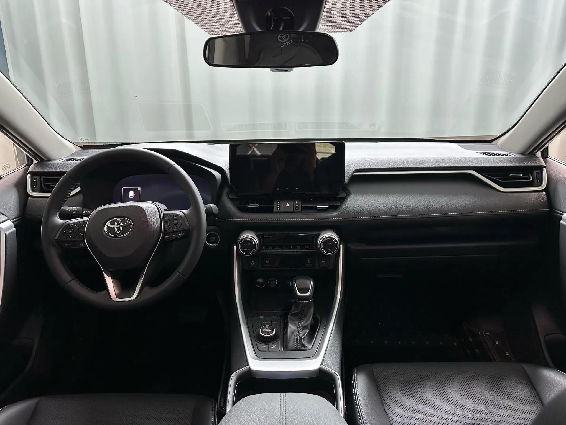 Toyota 2024 Wilanda 2.0 Stepless Four-wheel Drive Premium Edition Automatic Gear 5