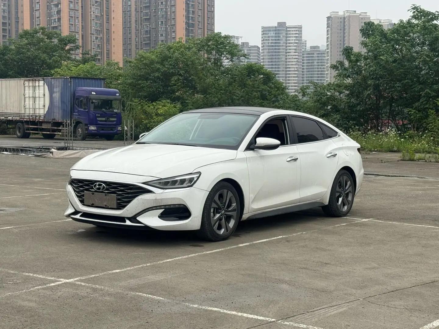 Open image lightbox: Festa 2019 280TGDi Zhizun Edition National V