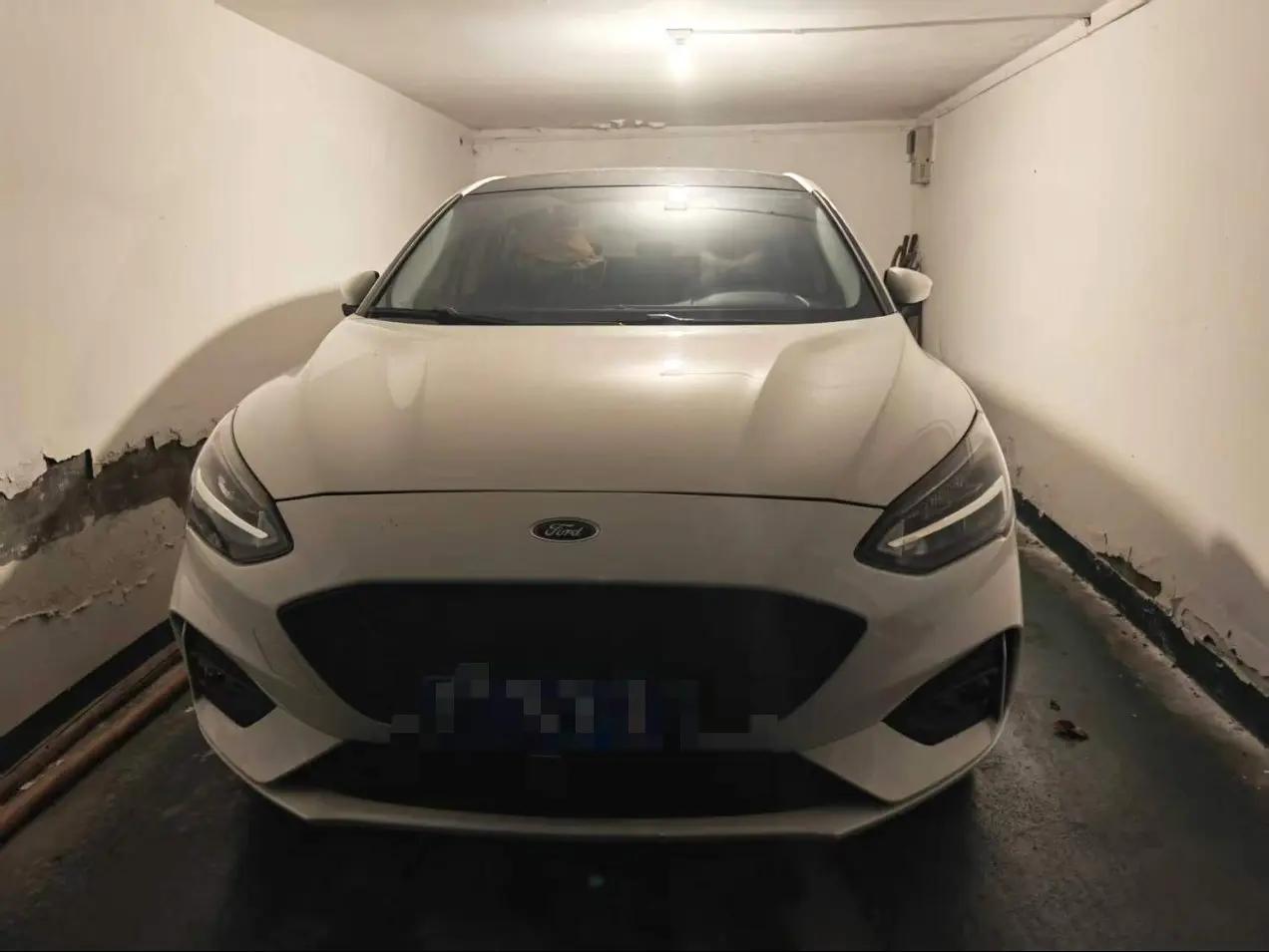 Fox 2021 hatchback EcoBoost 180 automatic front tide 2