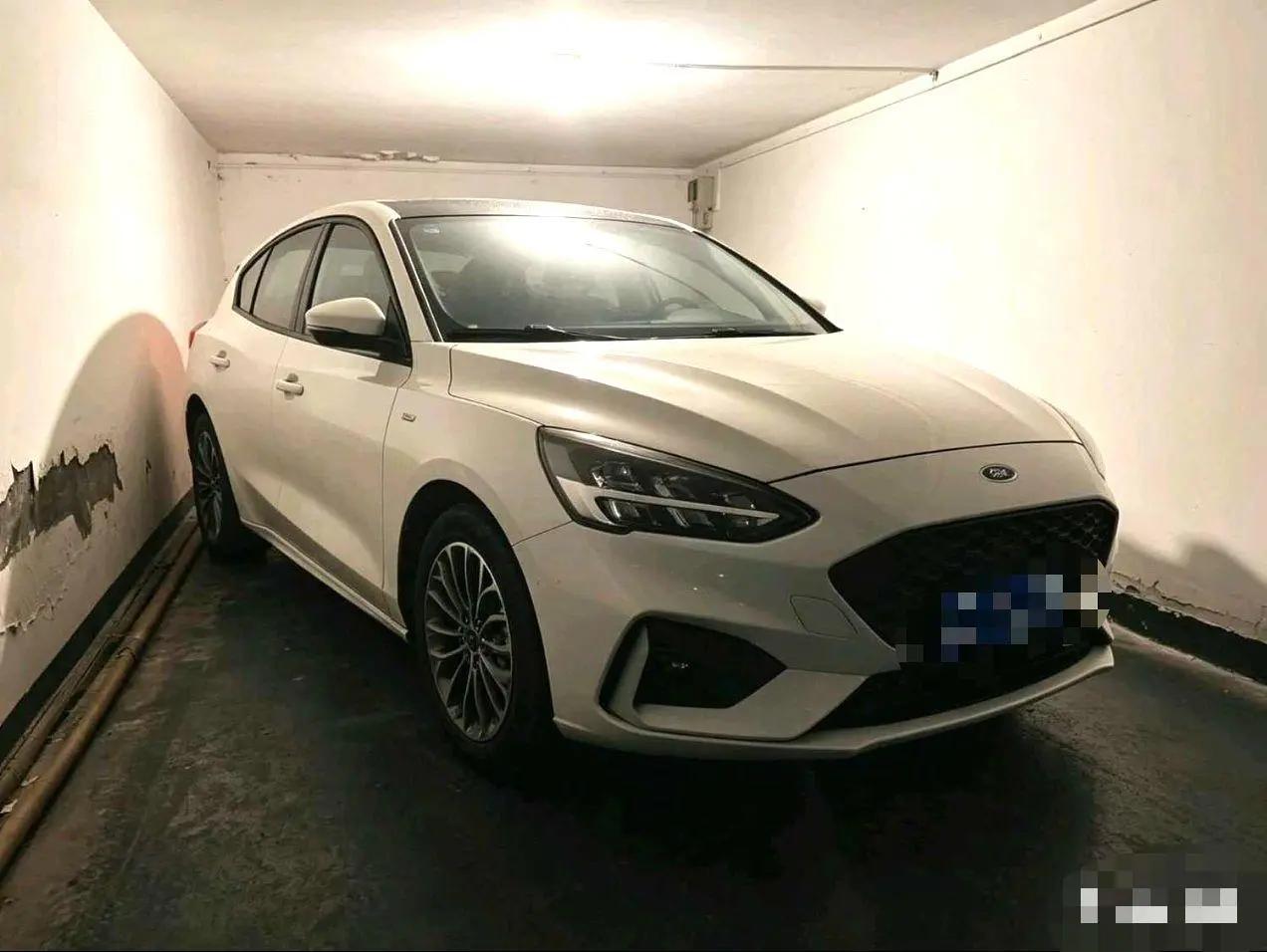Fox 2021 hatchback EcoBoost 180 automatic front tide 3