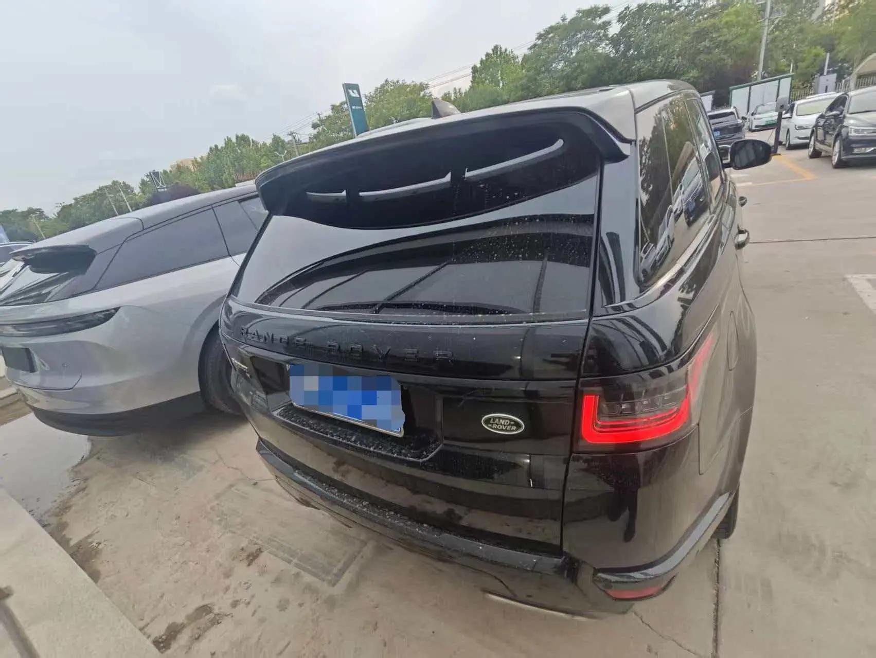 Range Rover Sport 2021 3.0 L6 Black Edition 4