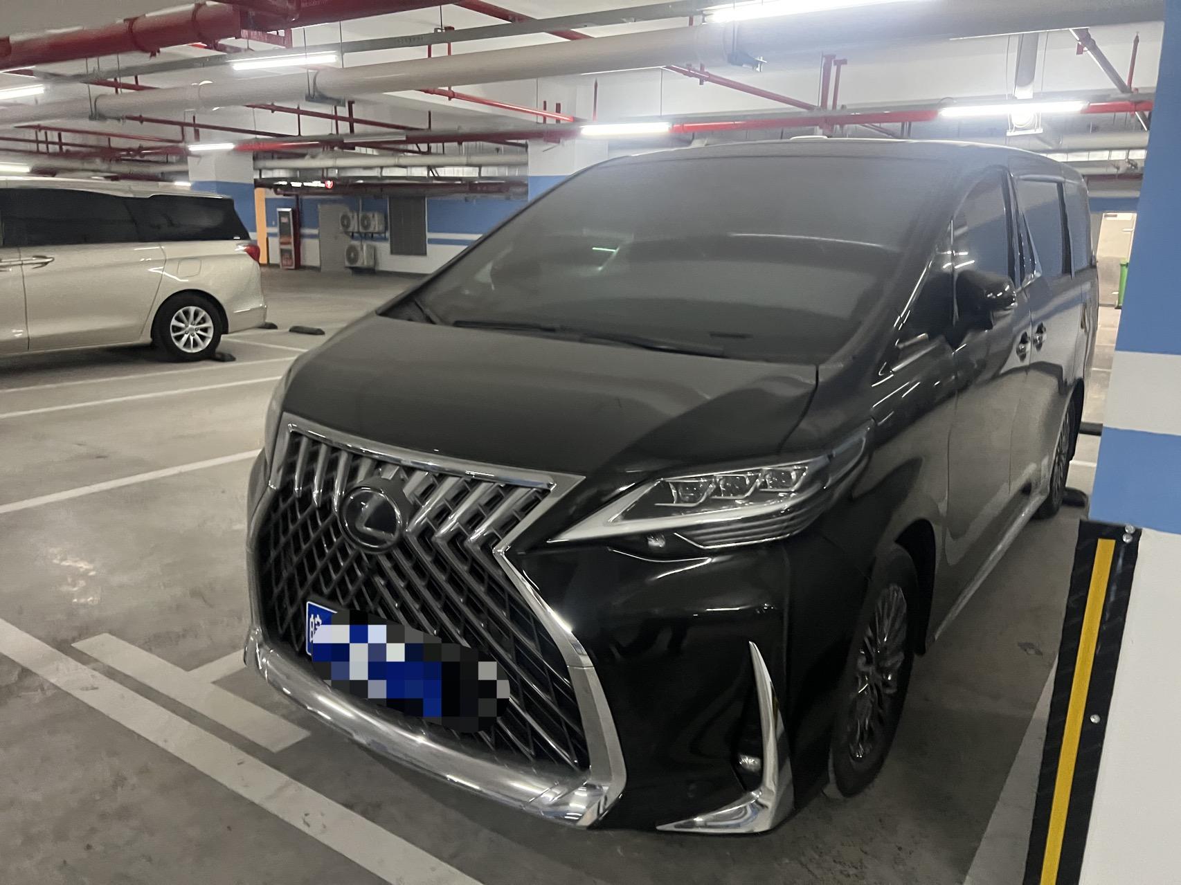 Lexus LM 2020 300h Seven-seat Junya Edition
