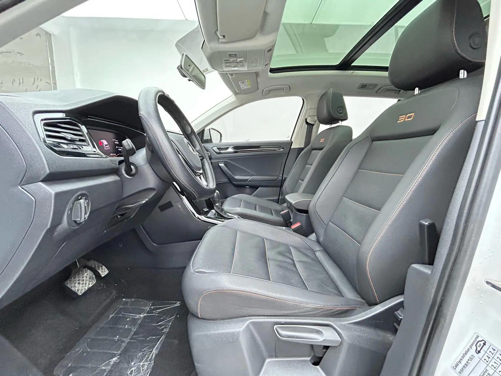 T-ROC Tange 2021 280TSI DSG Two-Drive Comfort Zhilian 30th Anniversary Edition 9