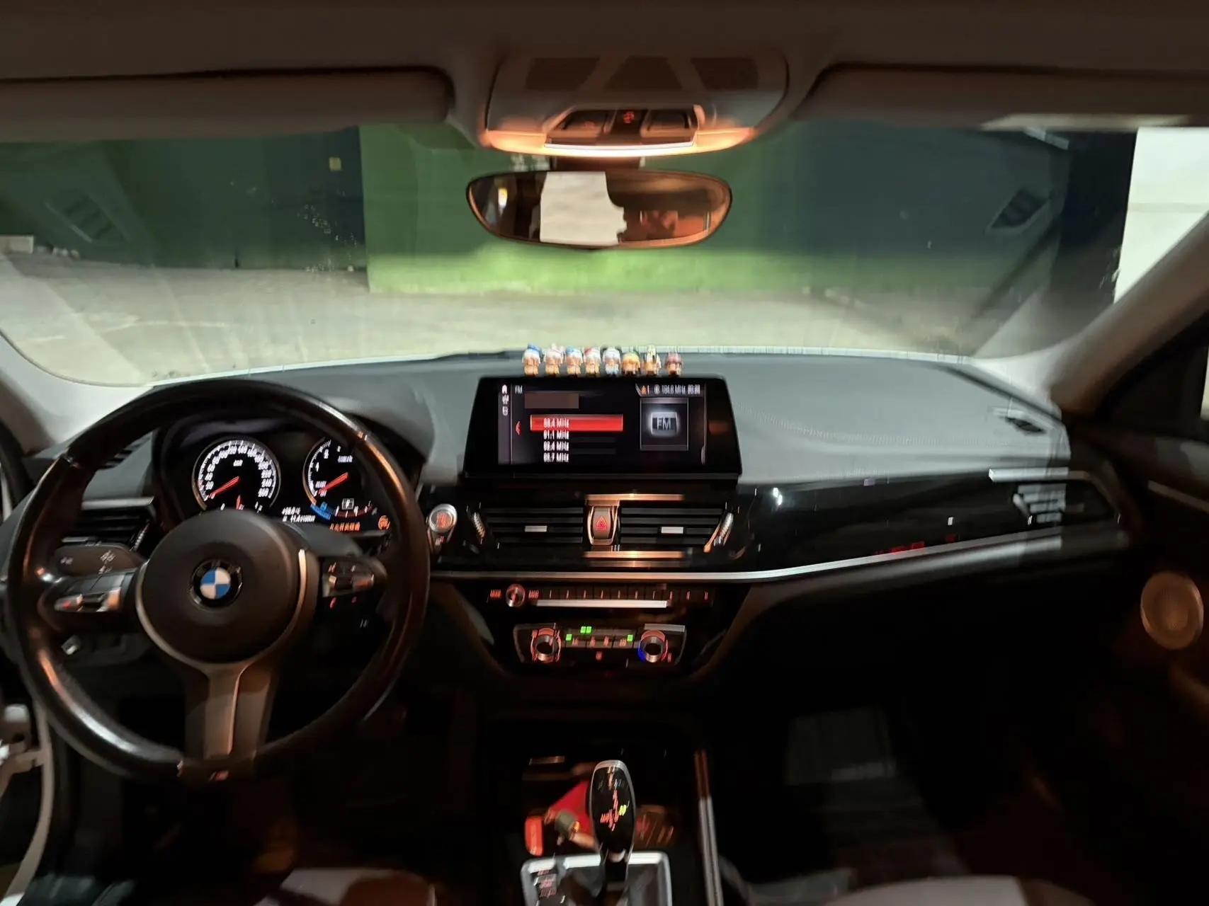 BMW 1 Series 2022 120i M Sports Obsidian Night Edition 8