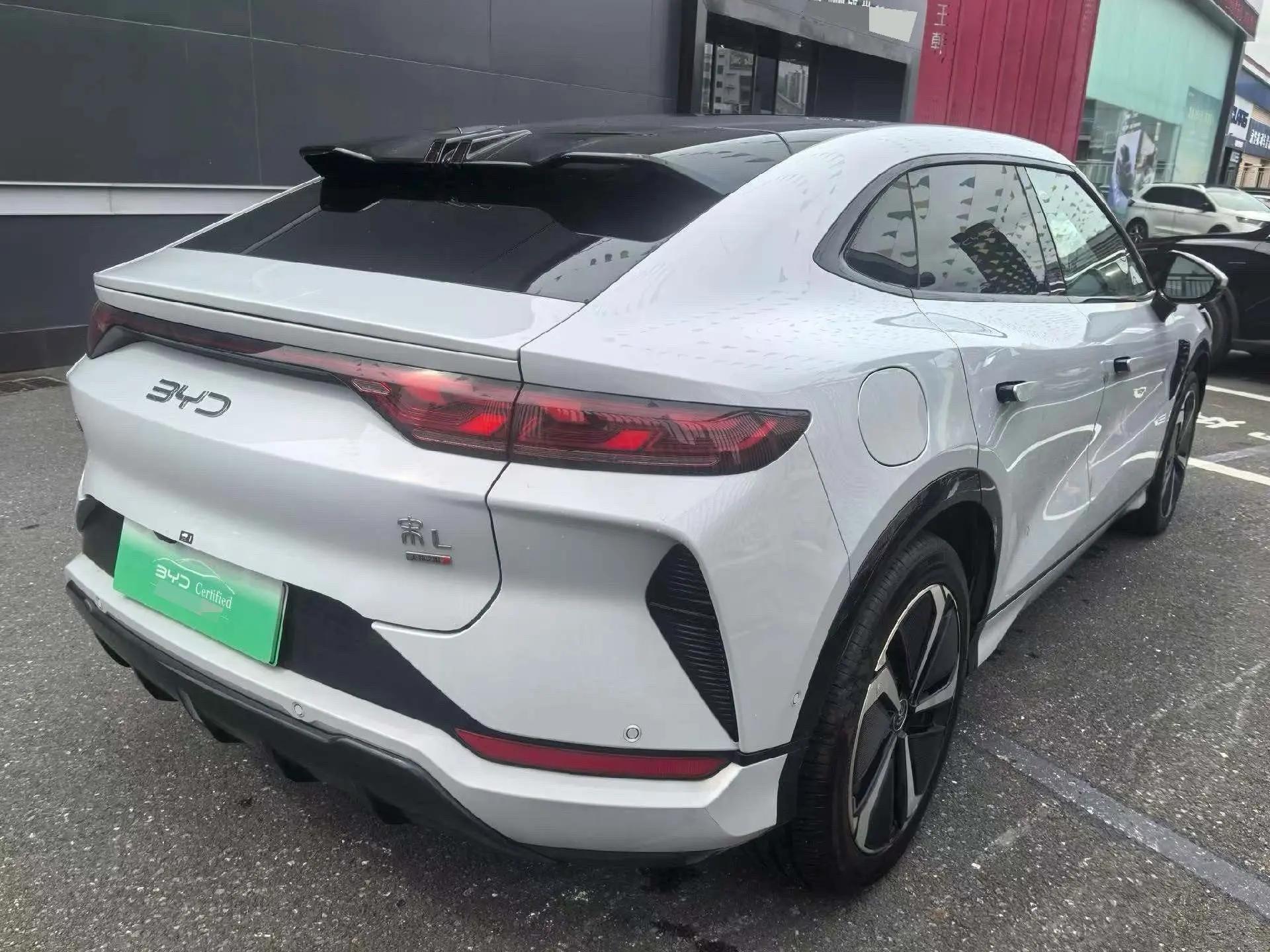 BYD 2025 Song L EV Smart Driving Edition 662km Laser Radar Excellent Automatic Gear 3