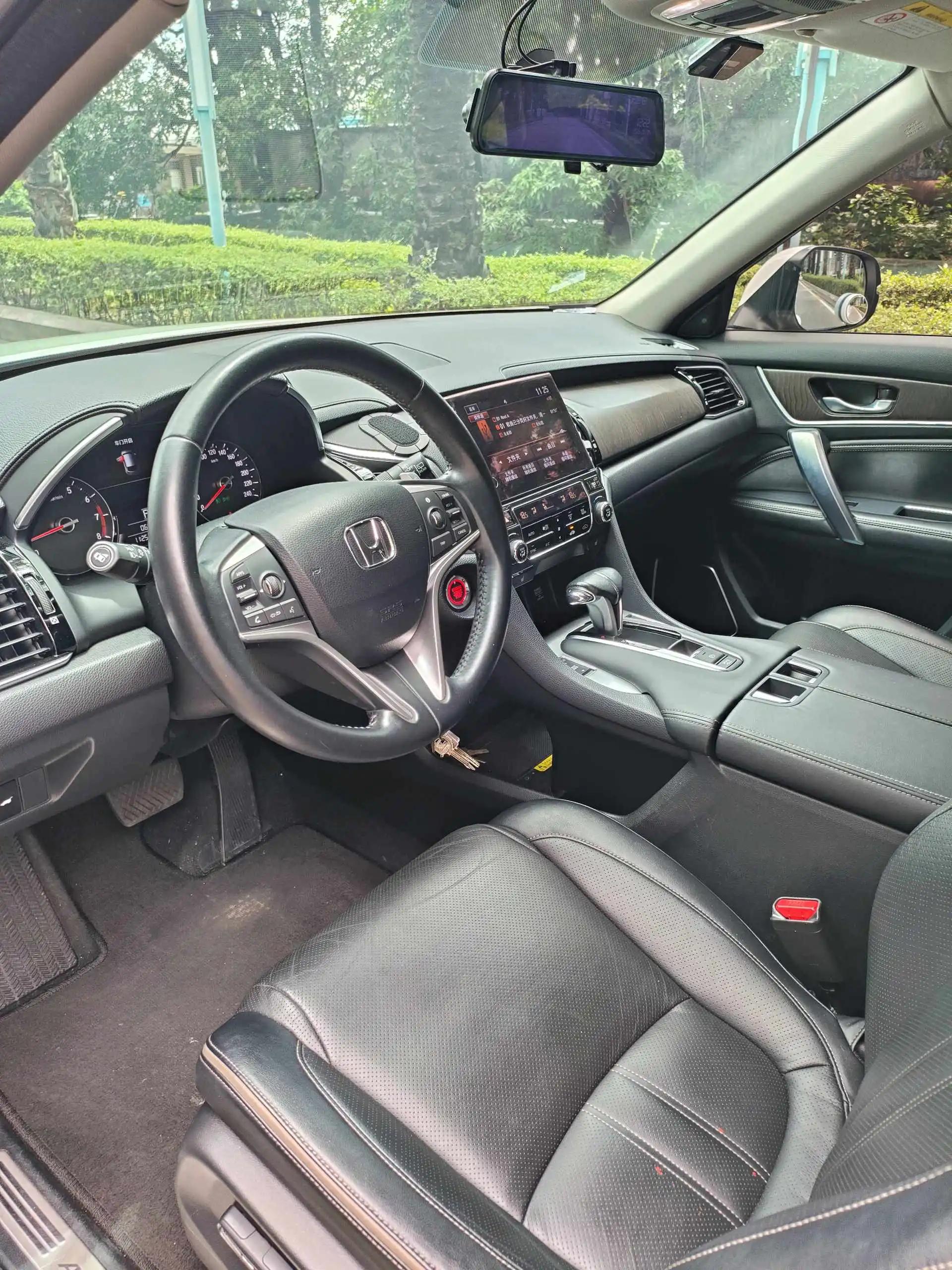 Crown Road 2020 240TURBO Two-Drive Smart Edition 8