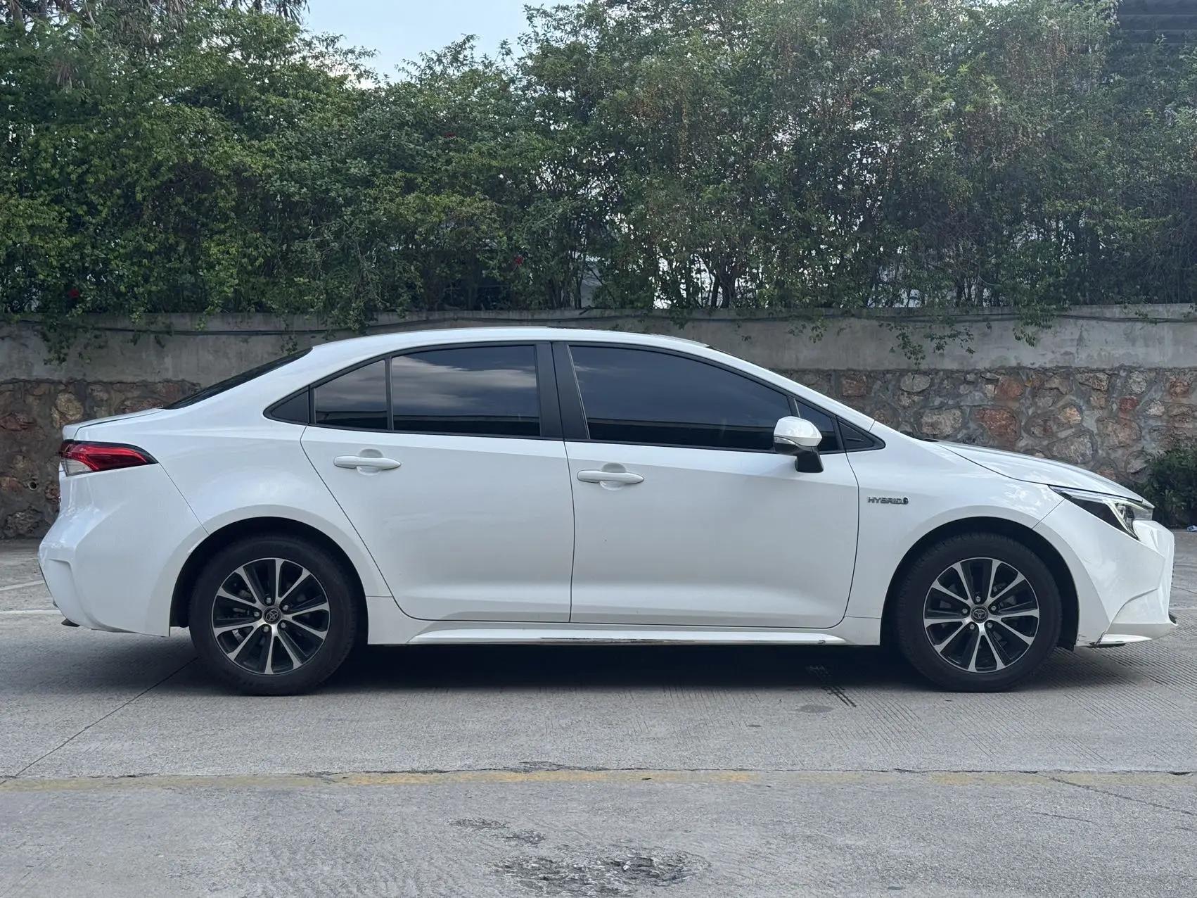 Toyota 2023 Levin Dual Engine 1.8 CVT Intelligent Electric Hybrid Luxury Automatic 4