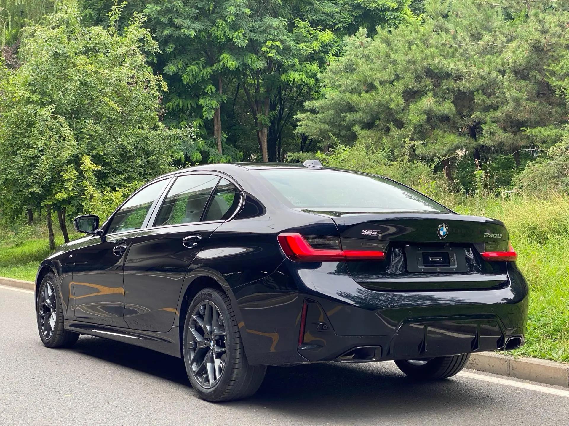 BMW 3 Series 2025 Model 330Li 2.0T M Sport Night Edition Automatic 7