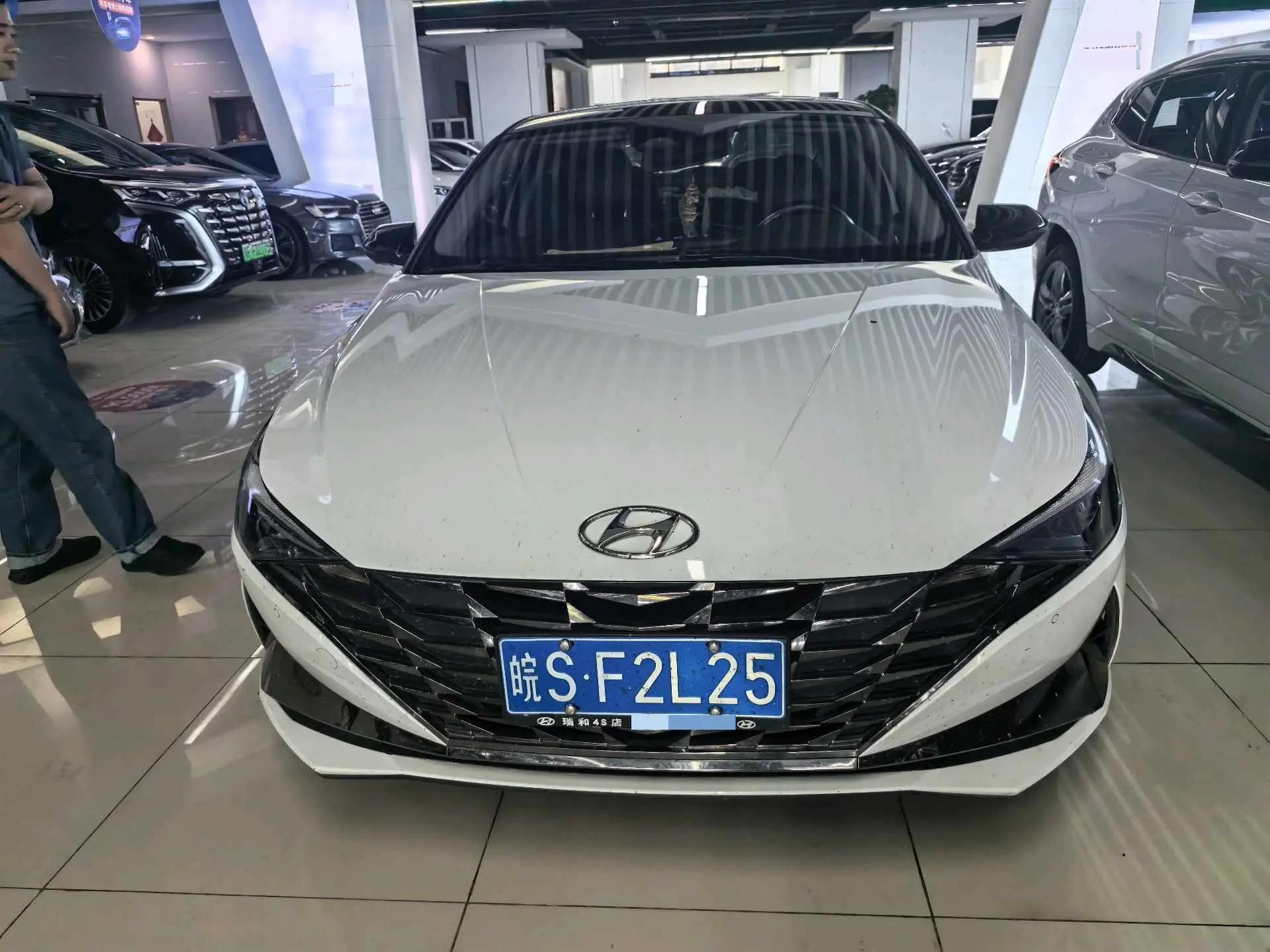 Elantra 2022 1.5L CVT GLX Elite Edition 2