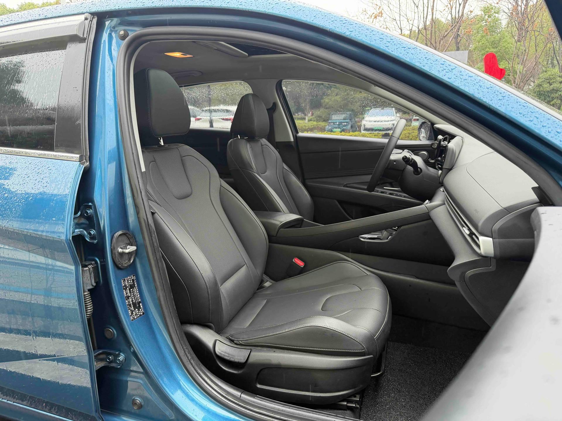 Elantra 2022 1.5L CVT GLX Elite Edition 11