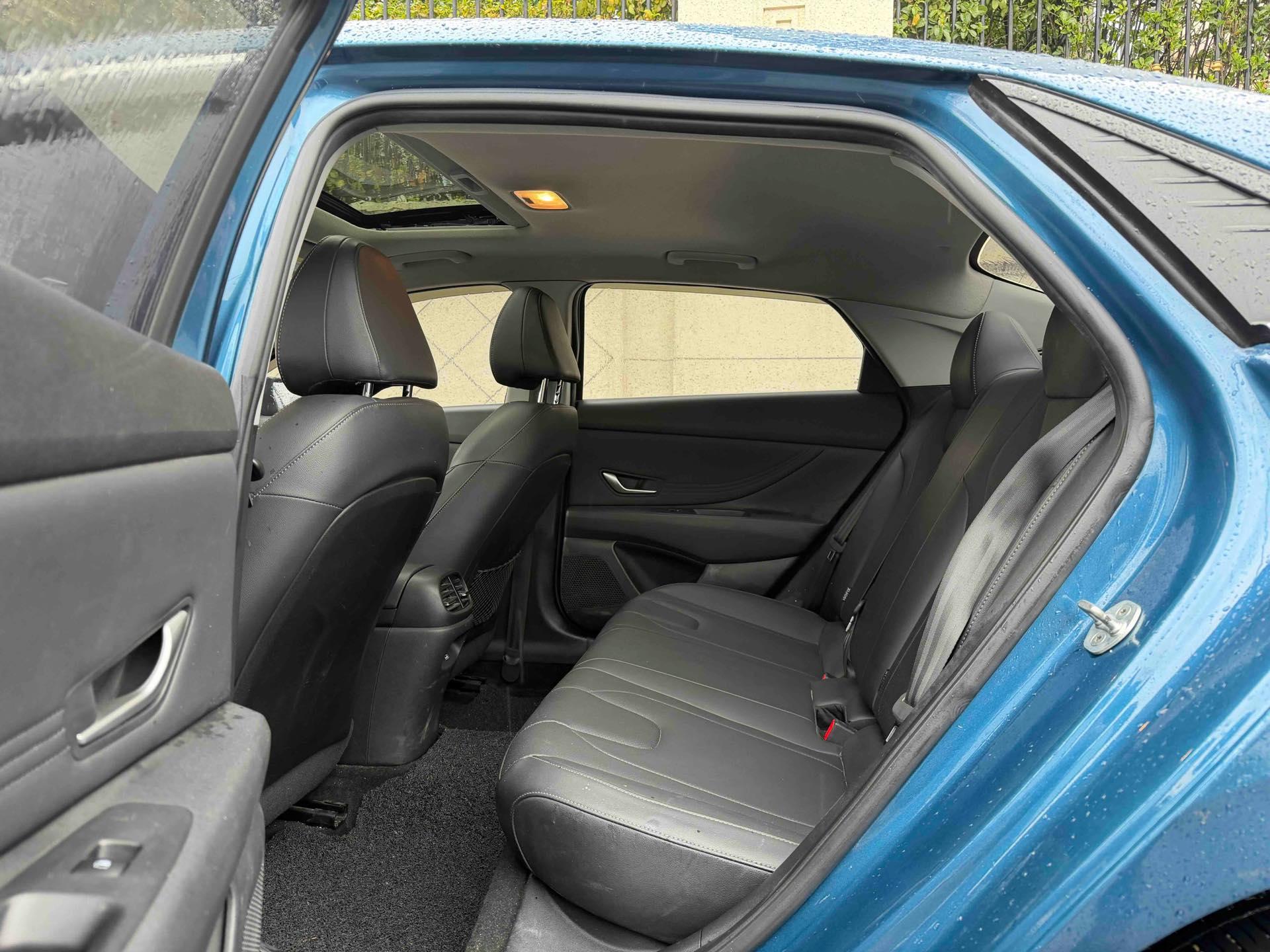 Elantra 2022 1.5L CVT GLX Elite Edition 7