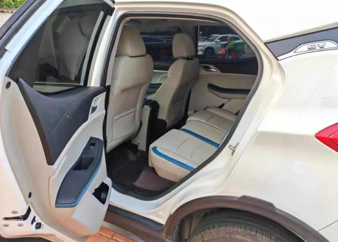 BYD Yuan Pro 2023 Model Yuan Pro 401KM Luxury Automatic 4