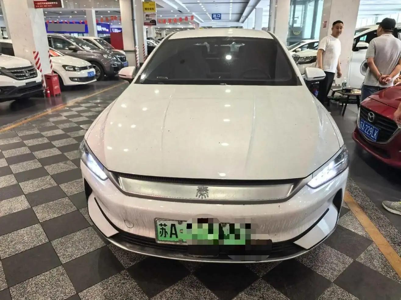 BYD 2024 Qin PLUS EV 420KM Honor Edition Leading Model Automatic 2