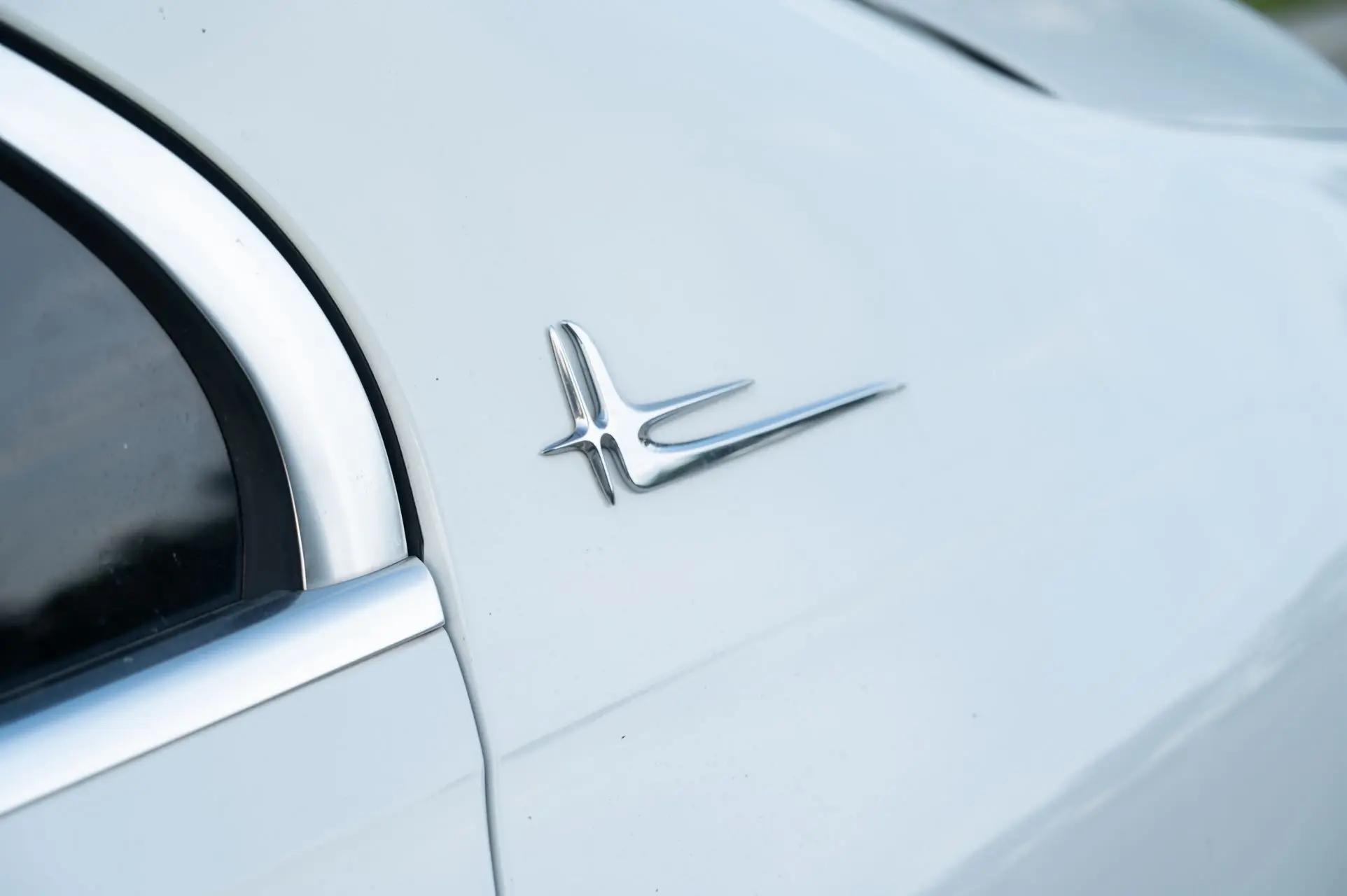 Mercedes Benz Class C 2023 C 200 L Sports Edition 16