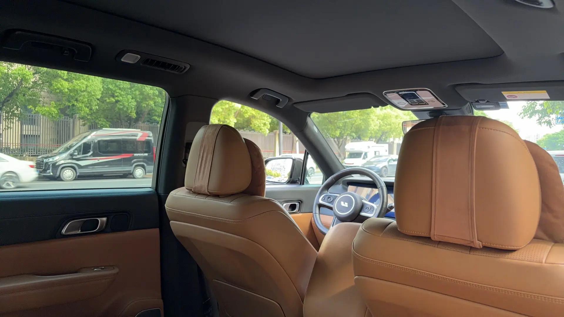 Li ONE 2020 extended 6-seat version 8