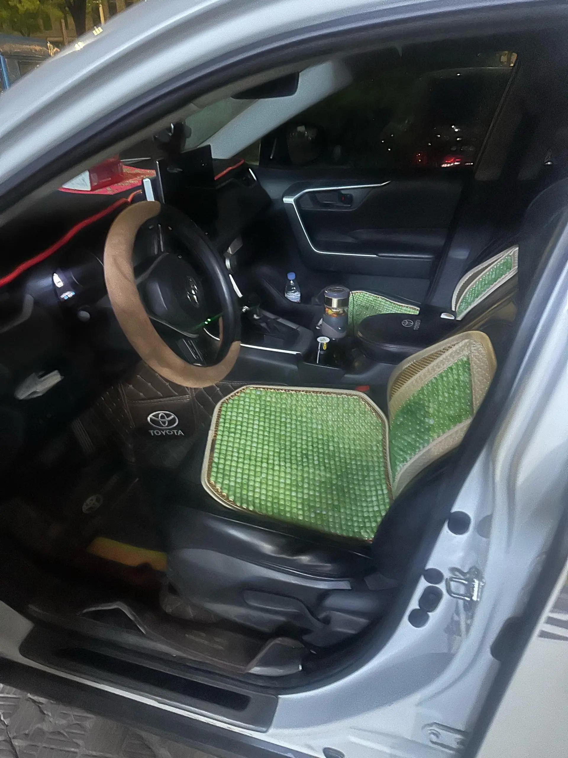 RAV4 RongFang 2021 2.0L CVT Two-Drive Urban Edition 3