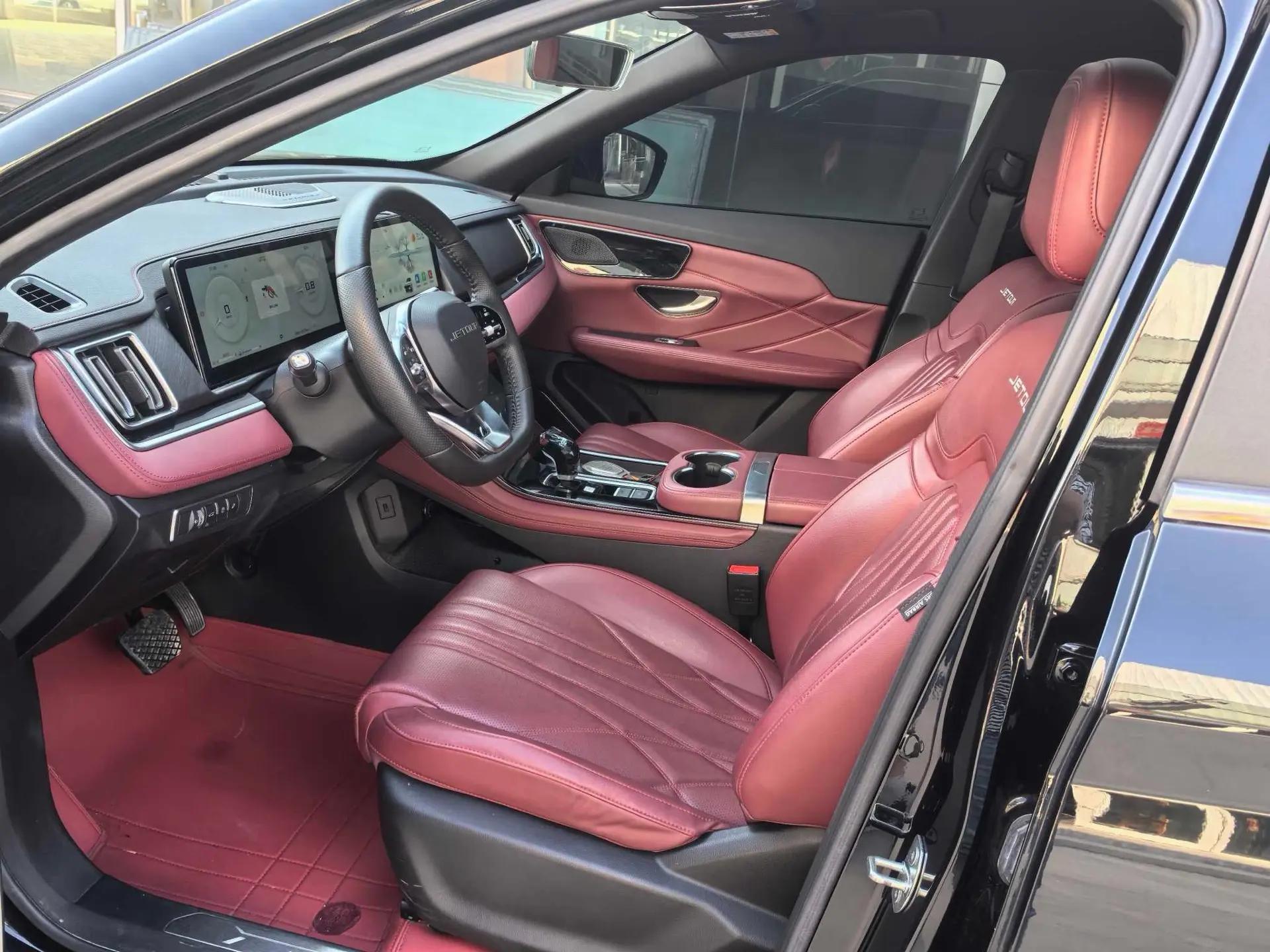 Jetour X70 PLUS 2025 1.5TCI Deluxe Edition 5 Seat 4