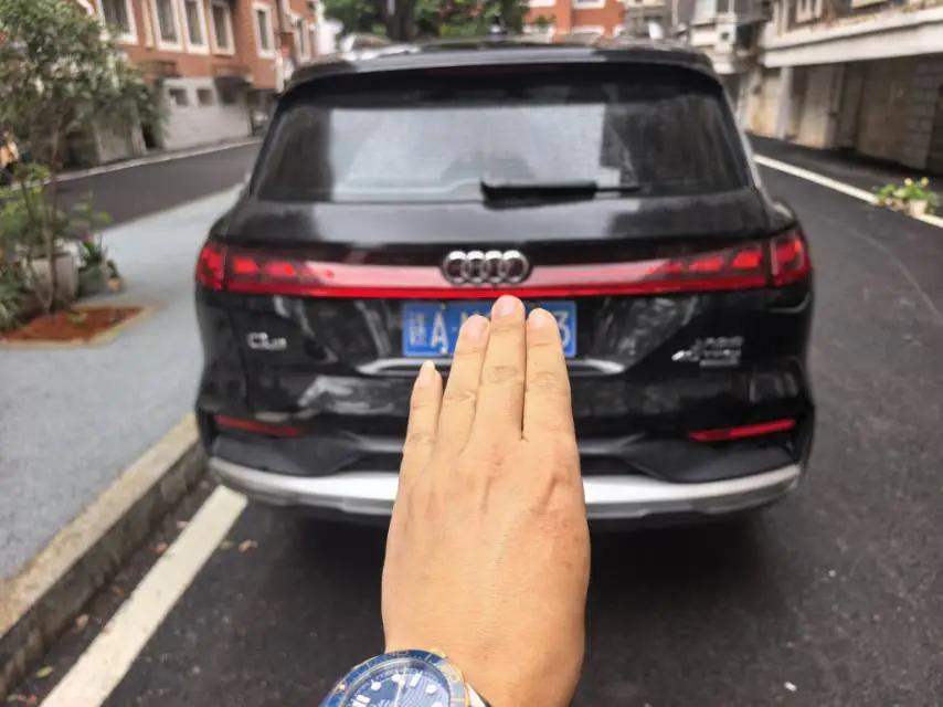 Audi 2024 Q6 2.0TFSI 40TFSI Quattro view cloud feather forest set 7 automatic gear 3