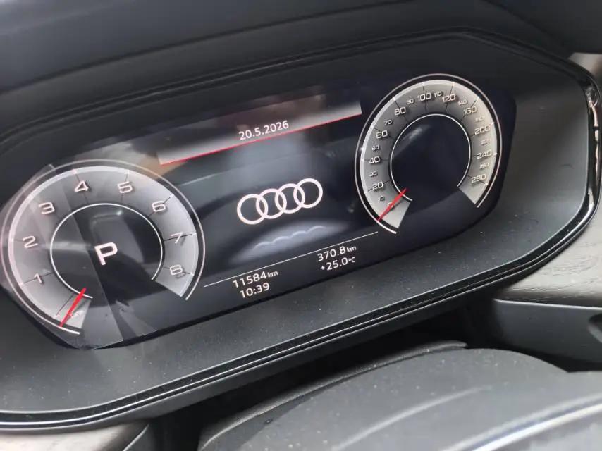 Audi 2024 Q6 2.0TFSI 40TFSI Quattro view cloud feather forest set 7 automatic gear 5