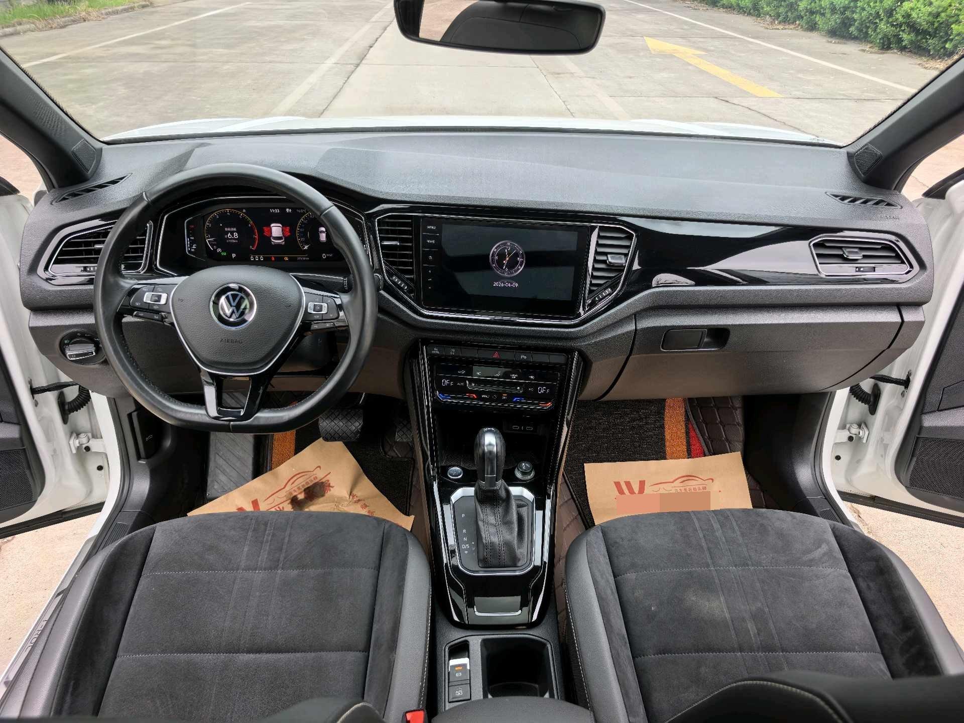 T-ROC Tange 2021 to 280TSI DSG Two-Drive Deluxe Zhilian Edition 8