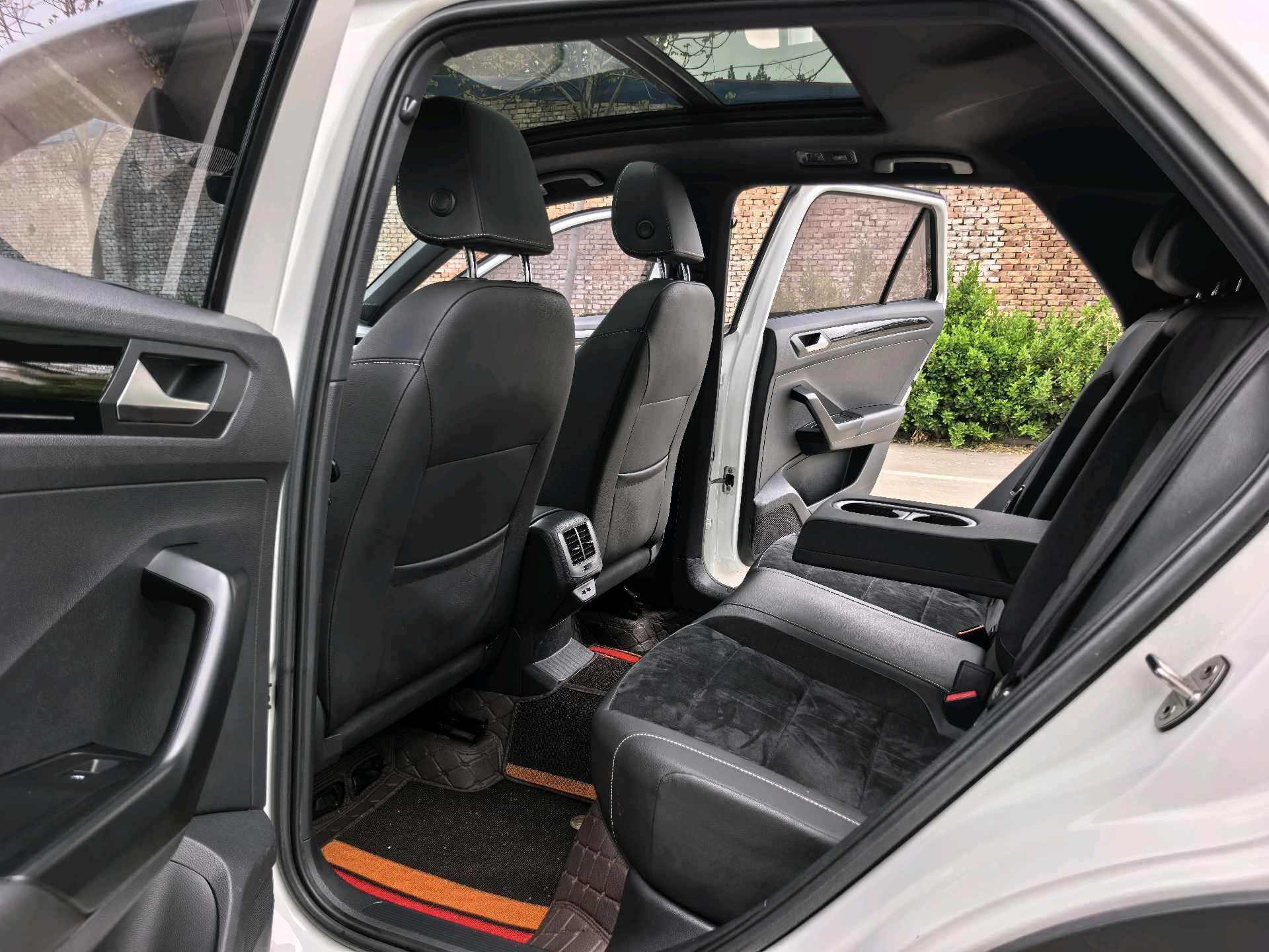 T-ROC Tange 2021 to 280TSI DSG Two-Drive Deluxe Zhilian Edition 9