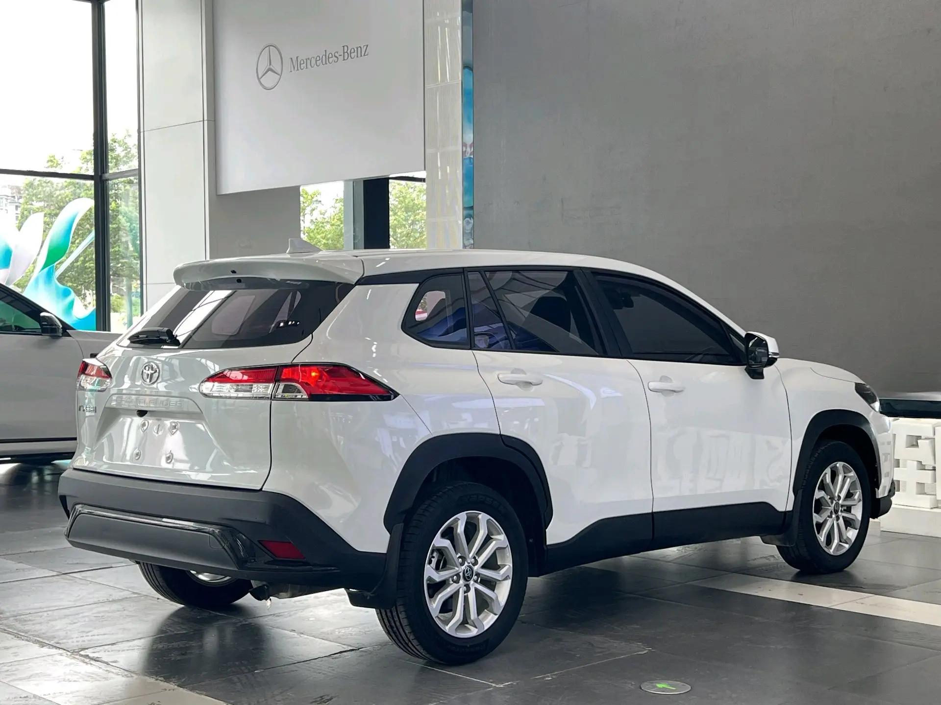 Toyota 2023 Frontlander 2.0 CVT Leading Edition Automatic 10