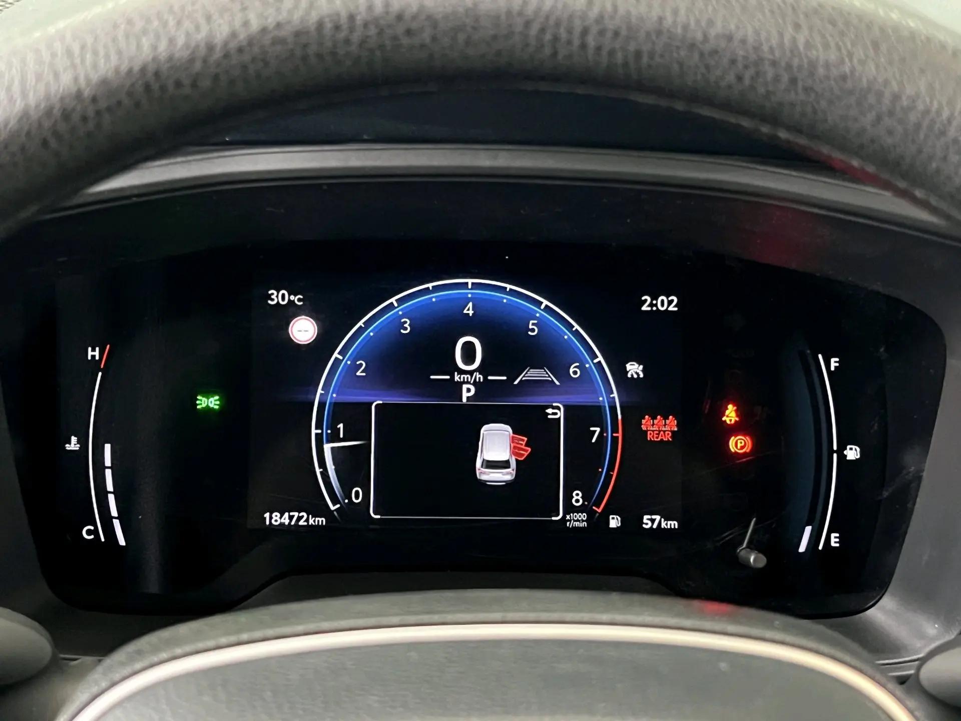 Toyota 2023 Frontlander 2.0 CVT Leading Edition Automatic 14