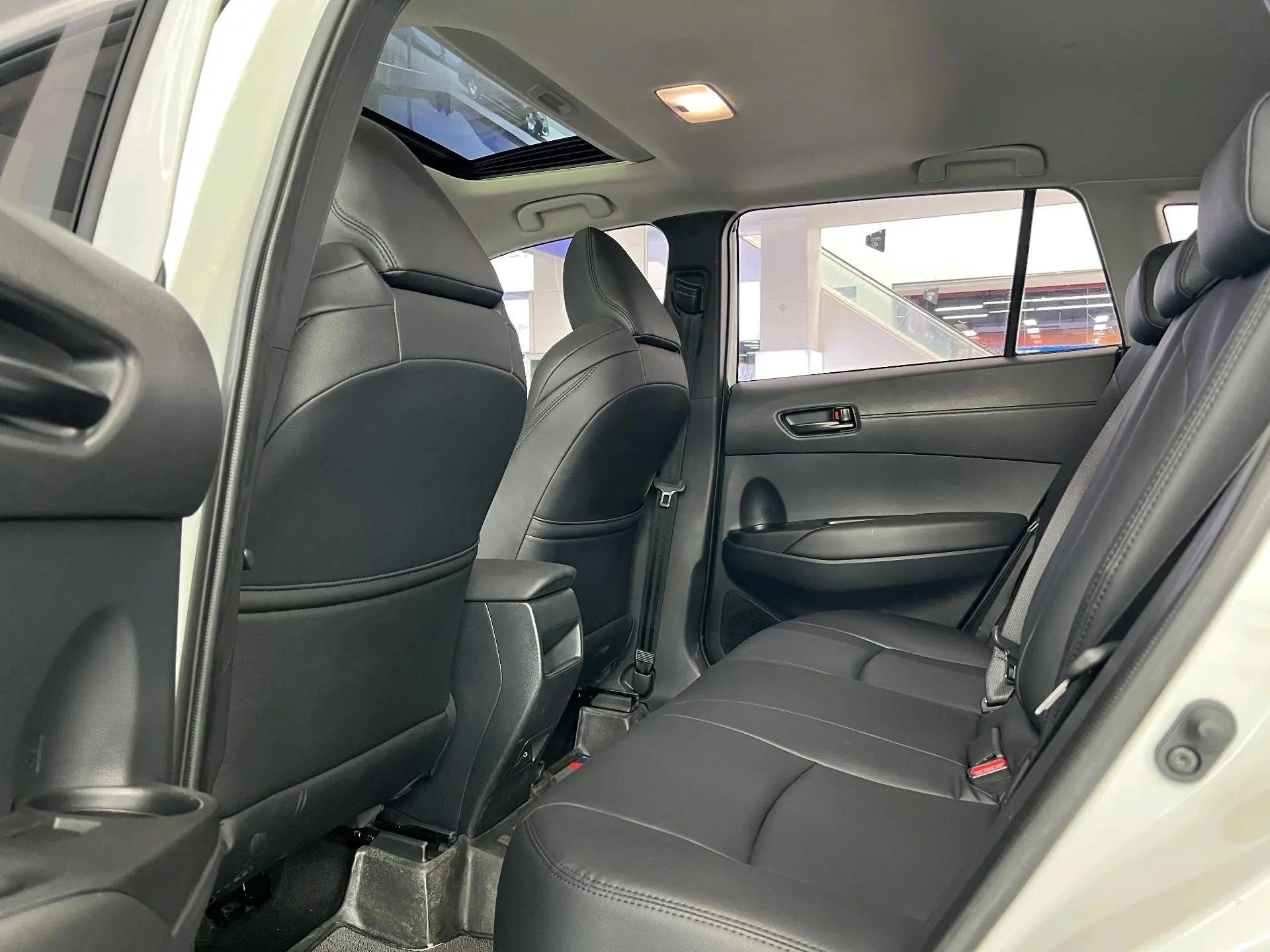 Toyota 2023 Frontlander 2.0 CVT Leading Edition Automatic 5