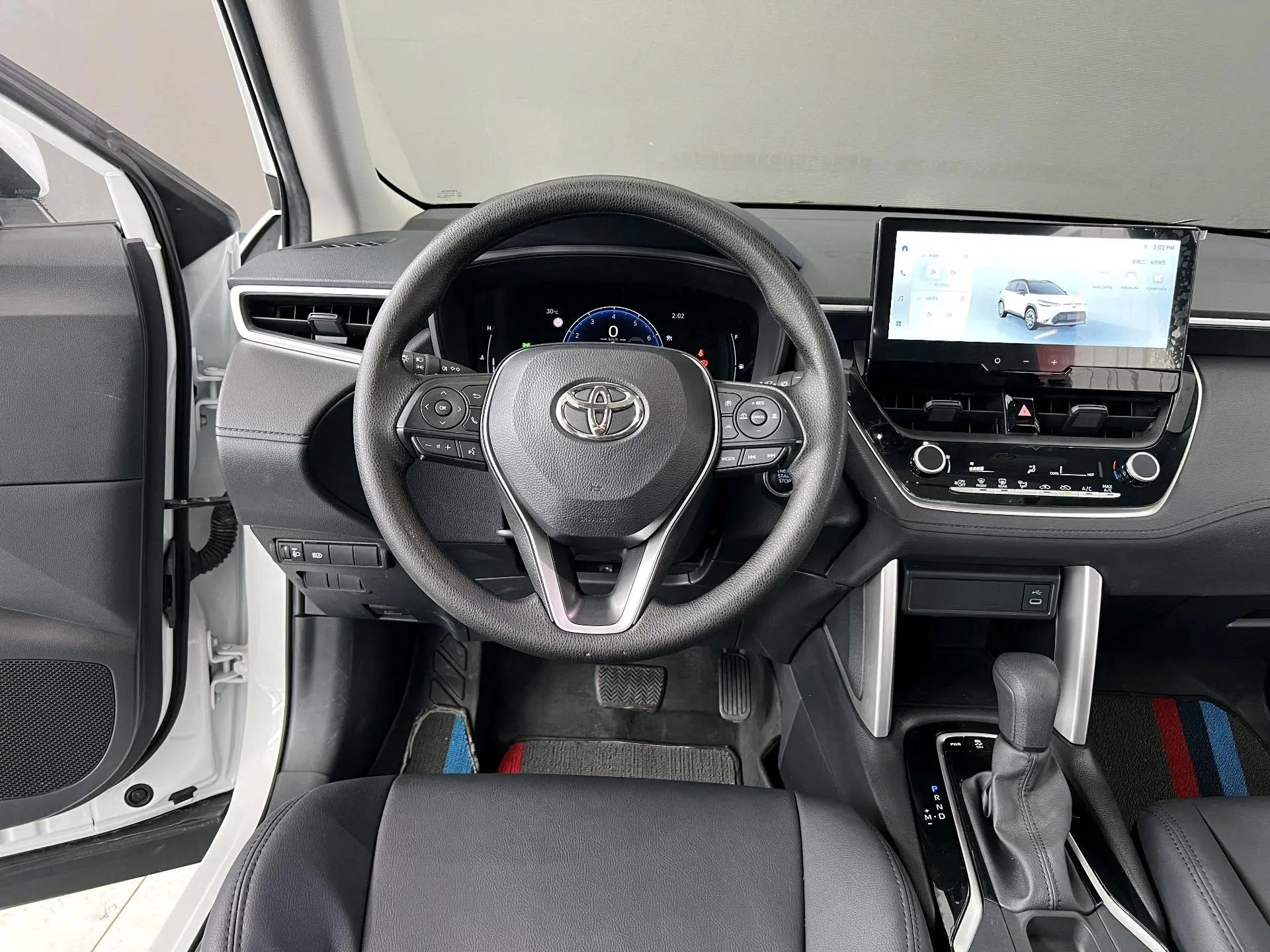 Toyota 2023 Frontlander 2.0 CVT Leading Edition Automatic 9