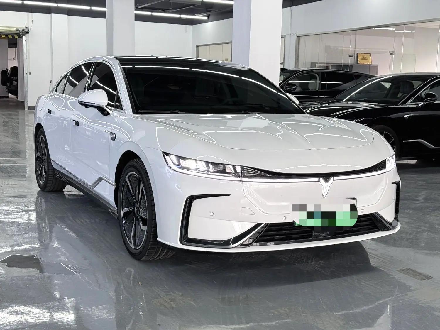 Voyah Chasing Light 2023 Four-wheel Drive Flagship Edition 3