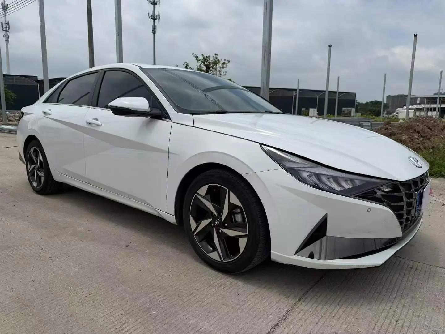 Elantra 2023 1.5L CVT GLS Leading Edition 3